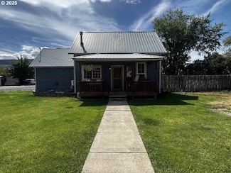 362 S 4th St, Union, OR 97883
