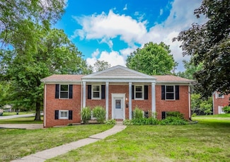 845 Rose Lane St SW, North Canton, OH 44720
