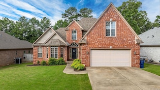 121 Lily Dr, Maumelle, AR 72113