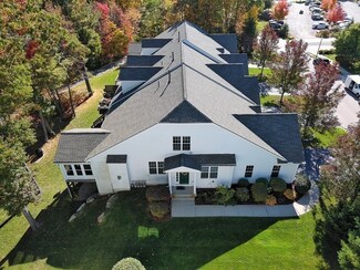 106 Clubhouse Ln, Northbridge, MA 01534