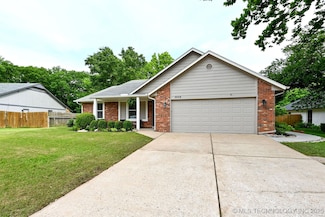 2608 W Fulton St, Broken Arrow, OK 74012
