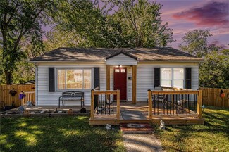 204 Woods St, Excelsior Springs, MO 64024