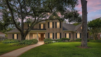 11919 Broken Bough Dr, Houston, TX 77024