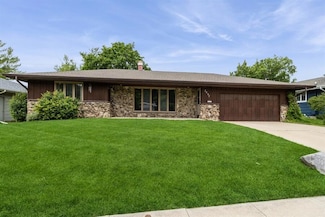 2907 Northwood Dr, Ames, IA 50010