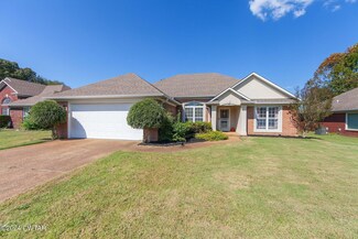 41 Castlegate Dr, Jackson, TN 38305
