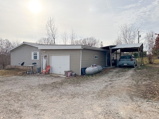 4762 County Road 1340, Pomona, MO 65789