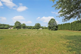 14 Chestnut Run, Mattoon, IL 61938