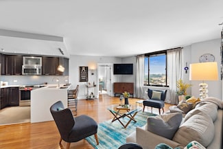 415 Newark St Unit 9C, Hoboken, NJ 07030