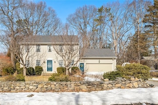 61 Bruce Ln, Warwick, RI 02886