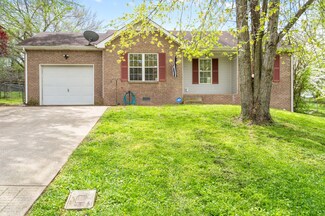3252 N Senseney Cir, Clarksville, TN 37042