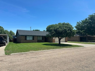 313 Mustang St, Fritch, TX 79036