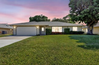 1434 SE Kirke Ln, Port Saint Lucie, FL 34983