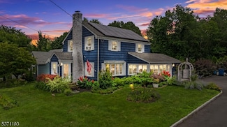 61 Laurel Ave, Kingston, NJ 08528