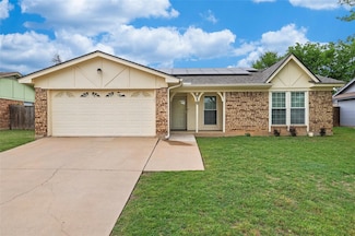 4629 Cripple Creek Rd, Haltom City, TX 76137