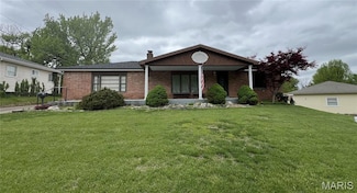 75 Country Life Dr, O Fallon, MO 63366