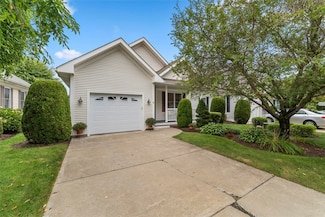 12 Stephanie Dr, Coventry, RI 02816