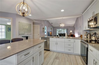 668 Mardel Ct Unit 805, Naples, FL 34104