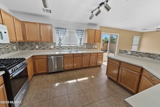 8424 N Placita de Los Laureles, Tucson, AZ 85742