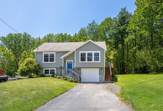 13 Daggett St, Portland, ME 04103