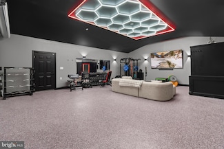 183 Brookside Blvd, Newark, DE 19713