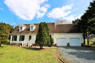 10137 Pineview Rd, Atlantic, VA 23303