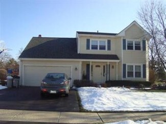 2446 Flambeau Dr, Naperville, IL 60564