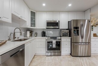 7521 Glendevon Ln Unit 702, Delray Beach, FL 33446