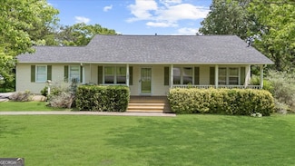 142 Poplar St SW, Calhoun, GA 30701