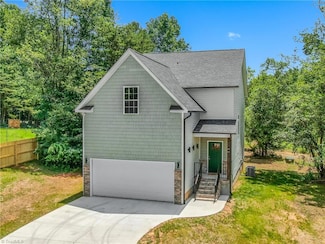 411 Motif Ln, Winston-Salem, NC 27107