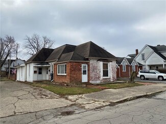 107 W Monroe St, Alexandria, IN 46001