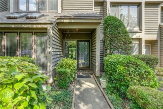 2748 Old Point Dr, Henrico, VA 23233