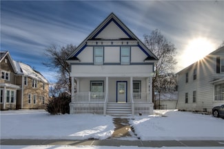425 Broadway St, Eau Claire, WI 54703