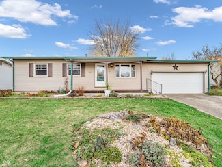 1161 Crestmoor Dr, Shelbyville, IN 46176