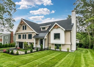 14 Chatham Ln, Waltham, MA 02452
