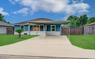 2020 Vince St, Pasadena, TX 77502