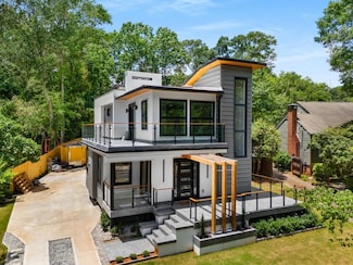 816 Sycamore Dr, Decatur, GA 30030