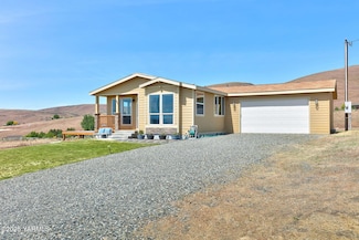 411 Terrett Dr, Yakima, WA 98901