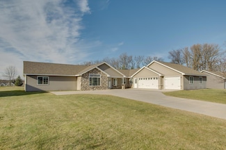 2262 Edgewood Dr, Detroit Lakes, MN 56501