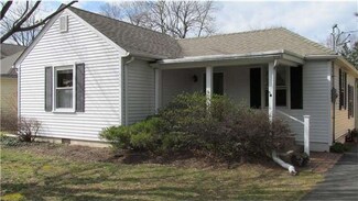 8 Trimmer Ave, Titusville, NJ 08560