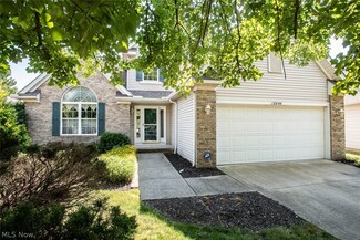 16844 Newport Ln, Middleburg Heights, OH 44130
