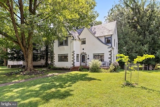 502 Nottingham Rd, Baltimore, MD 21229