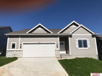 7756 N 112th St, Omaha, NE 68142
