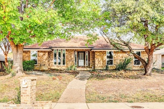 2615 Dove Creek Ln, Carrollton, TX 75006