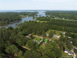 141 Blue Heron Ln, Cobbs Creek, VA 23035