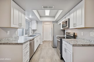 7208 W Medlock Dr, Glendale, AZ 85303