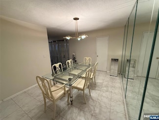 326 Bridge Plaza N Unit 3E, Fort Lee, NJ 07024