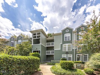 1121 Parkridge Ln Unit 307, Raleigh, NC 27605