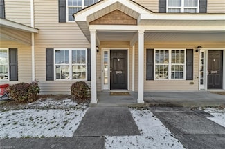 2003 Sherwood St, Greensboro, NC 27403