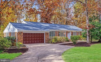 3416 Greentree Dr, Falls Church, VA 22041