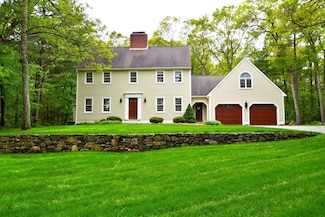 290 Westboro Rd, Upton, MA 01568